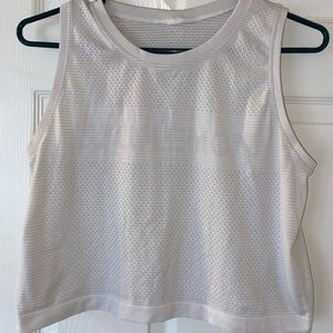 Lululemon white breeze by muscle crop tank top logo size 6
